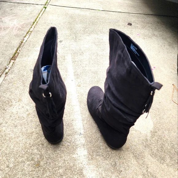 Boots 👢 - Picture 4 of 7